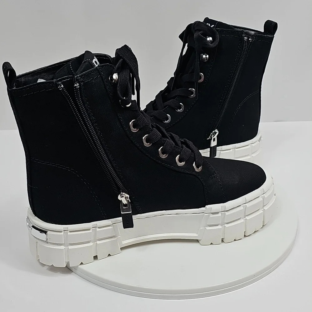 NIB DKNY Peri Black Platform High Top Sneaker Booties 7 Lace Up Edgy Streetwear